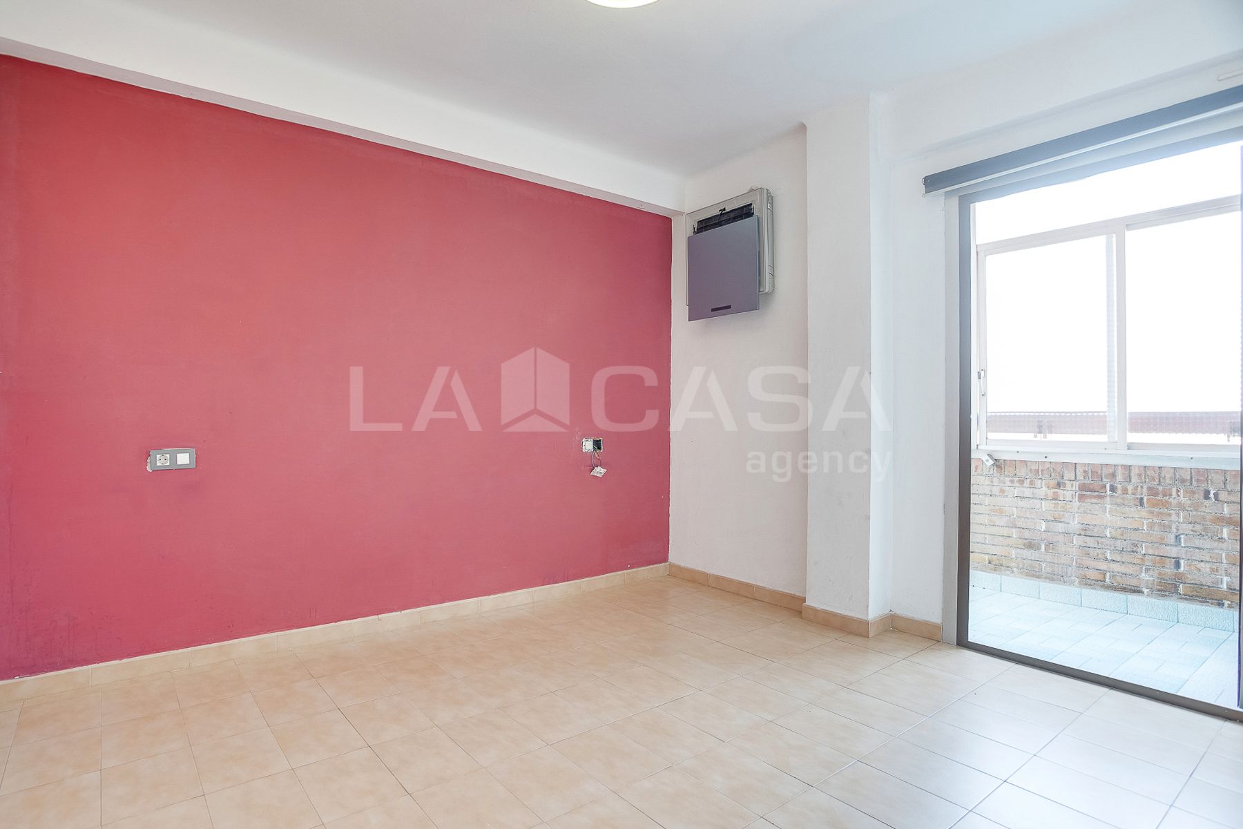 Piso en venta en  Barcelona Capital con Balcón
