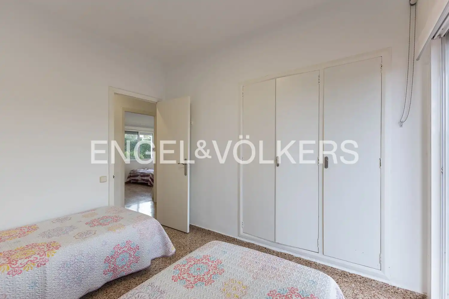 Habitación de Casa o chalet en venta en Paterna con Calefacción, Jardín privado y Terraza