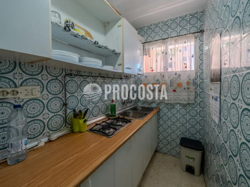 Piso en venta en Calle Dr Alvarez, Almuñecar Centro