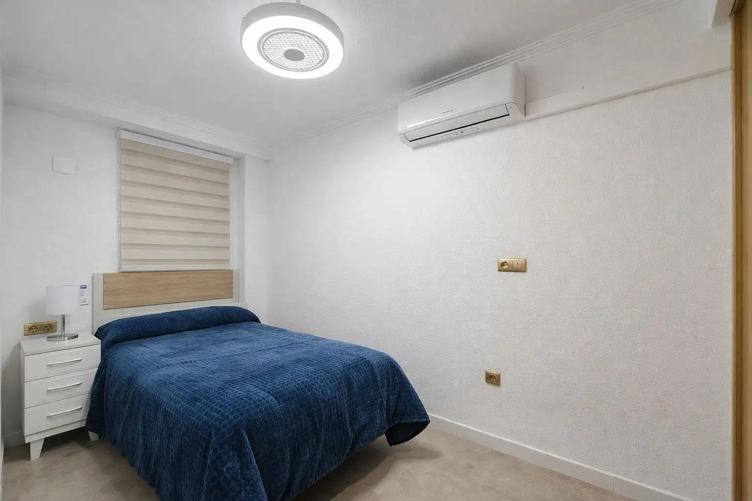 Habitación de Apartamento en venta en Santa Pola con Aire acondicionado y Amueblado