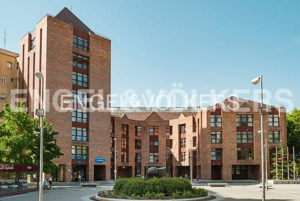 Vista exterior de Piso en venta en Madrid con Aire acondicionado, Calefacción y Jardín privado