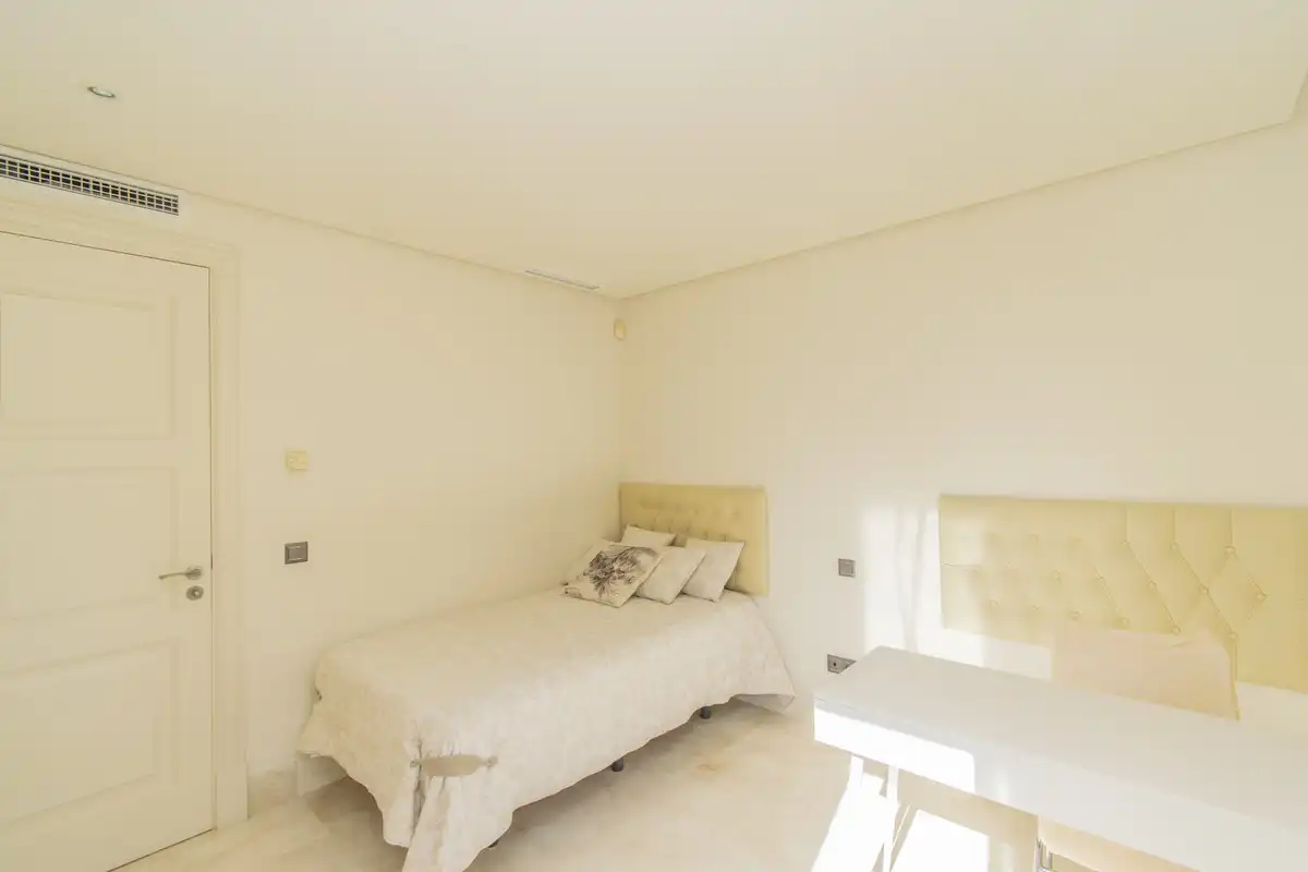 Piso con piscina en venta en Calle Parque Central 5, imagen 17