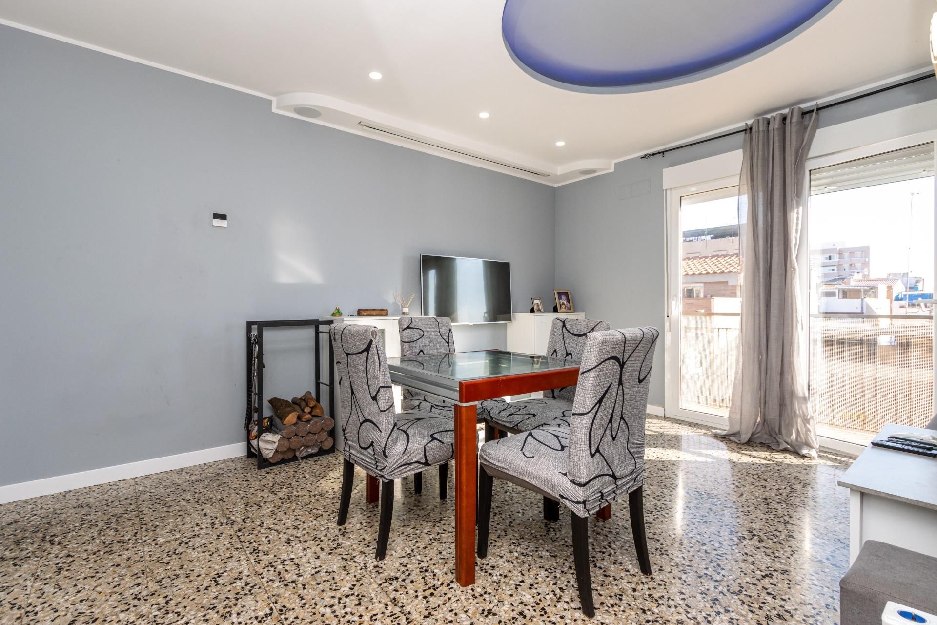 Comedor de Piso en venta en Sabadell con Aire acondicionado, Calefacción y Terraza