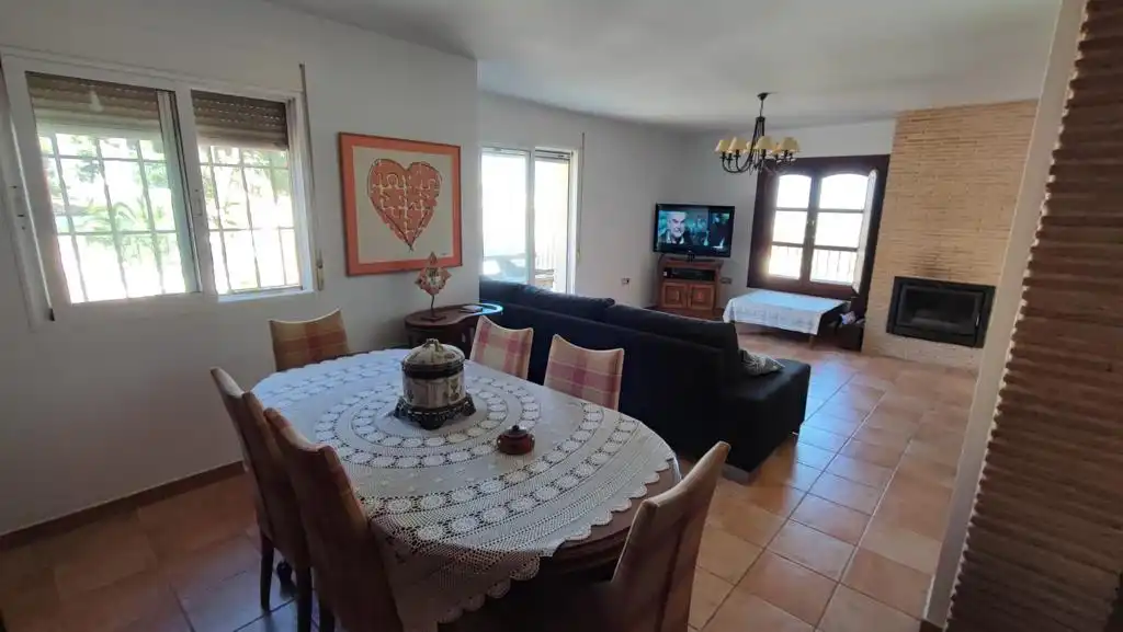 Comedor de Casa o chalet en venta en Oliva con Jardín privado, Terraza y Amueblado