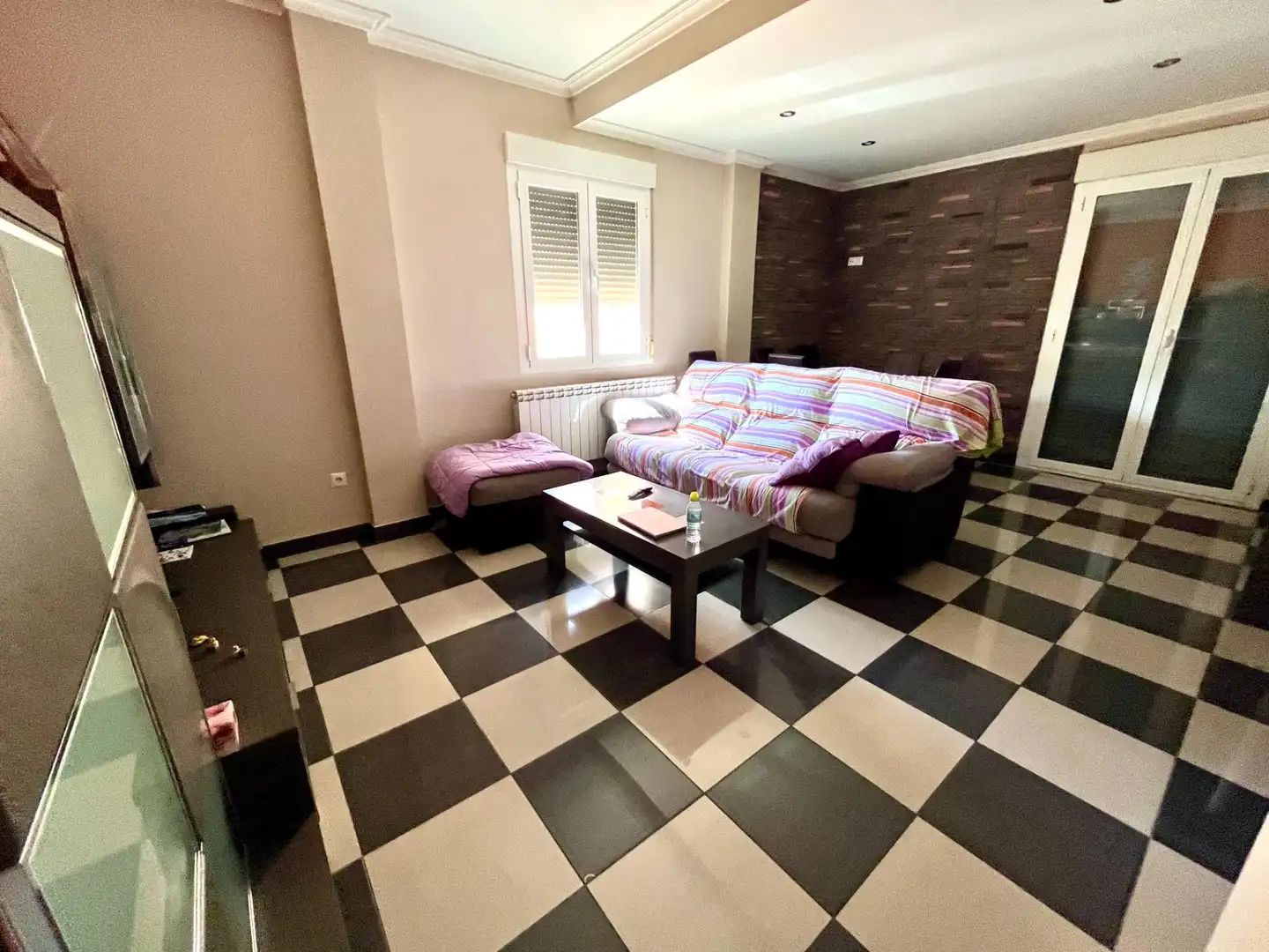 Wohnzimmer von Dachboden zum Verkauf in Hellín mit Klimaanlage, Heizung und Terrasse