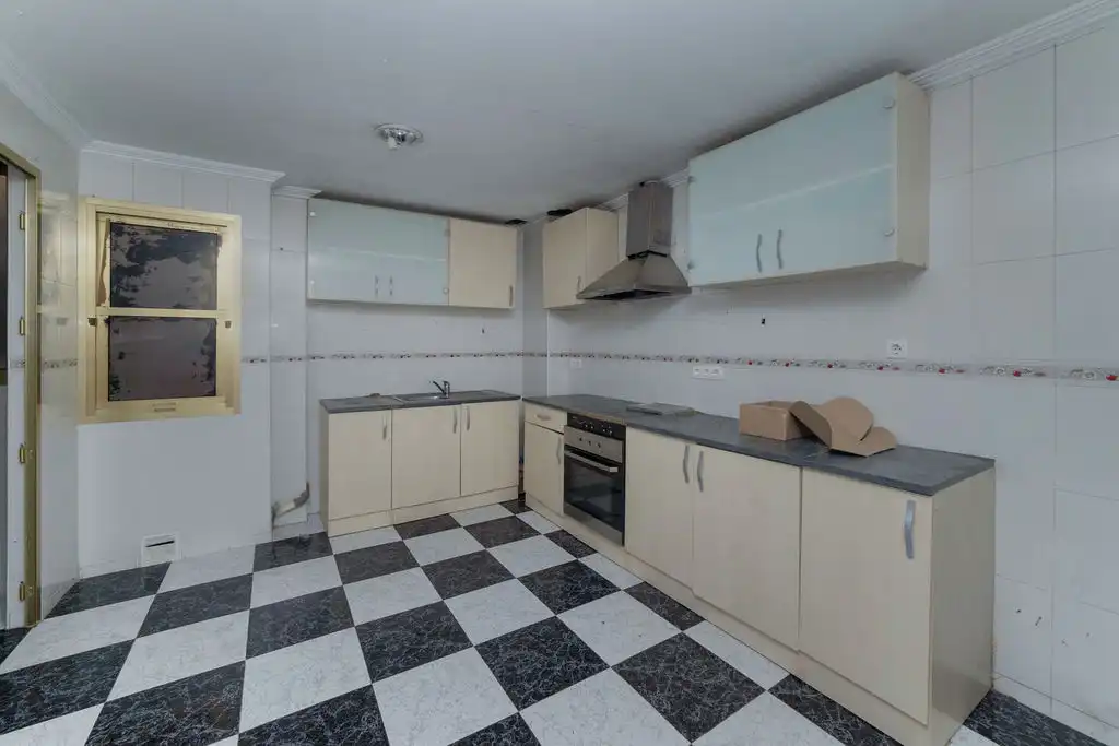Cocina de Piso en venta en Crevillent, Alicante