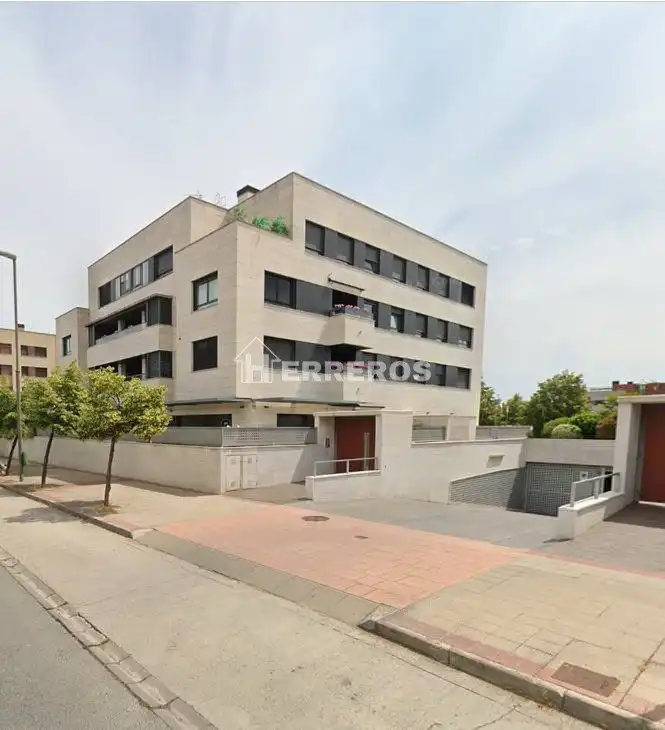 Parking for sale in de la sierra 31, imagen 2