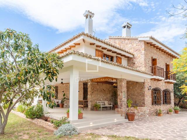 Casa-chalet en Venta en Monteamor - La Carrasca - El Peucal