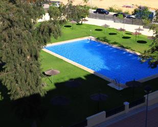 Piscina de Pis de lloguer en Alcalá de Guadaira amb Aire condicionat, Moblat i Piscina comunitària