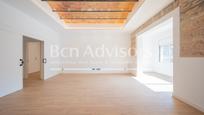 Living room of Flat for sale in  Barcelona Capital  with Air Conditioner, Heating and Parquet flooring