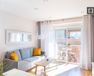 Living room of Flat to rent in  Barcelona Capital  with Air Conditioner, Heating and Furnished