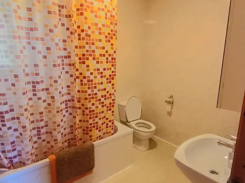 Bany de Casa o xalet en venda en Sant Cugat del Vallès amb Terrassa, Piscina i Balcó
