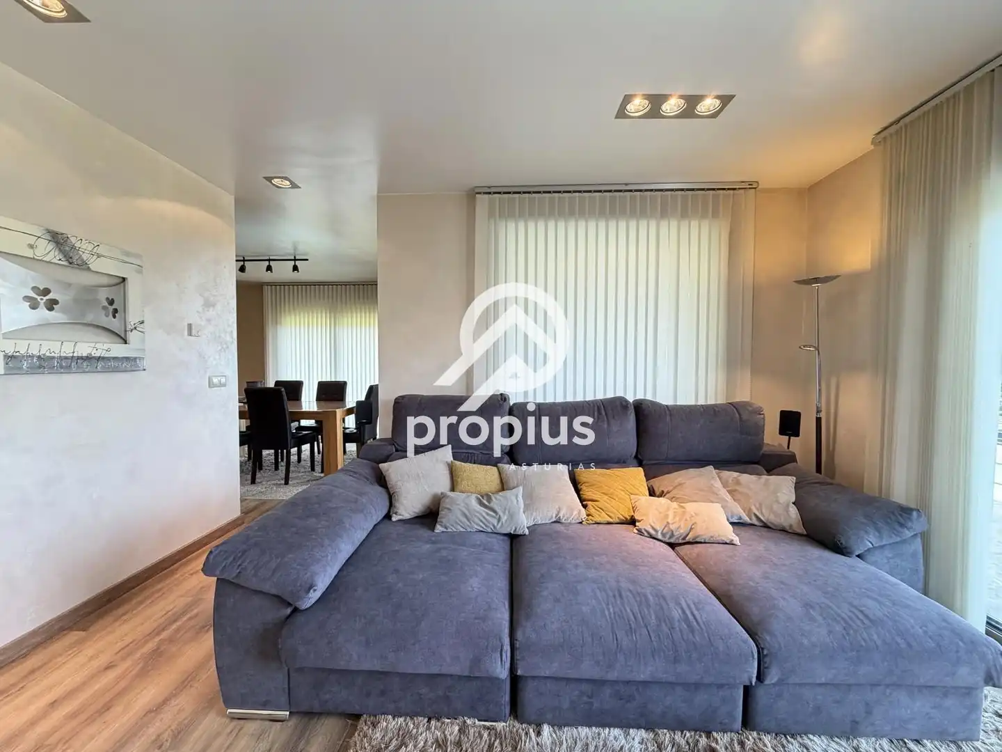 Sala de estar de Casa o chalet en venta en Cangas de Onís con Calefacción, Terraza y Trastero