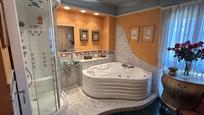 Bathroom of House or chalet for sale in  Logroño  with Air Conditioner, Terrace and Balcony