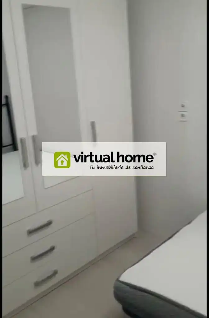 Habitación de Apartamento en venta en Benidorm con Aire acondicionado, Jardín privado y Amueblado