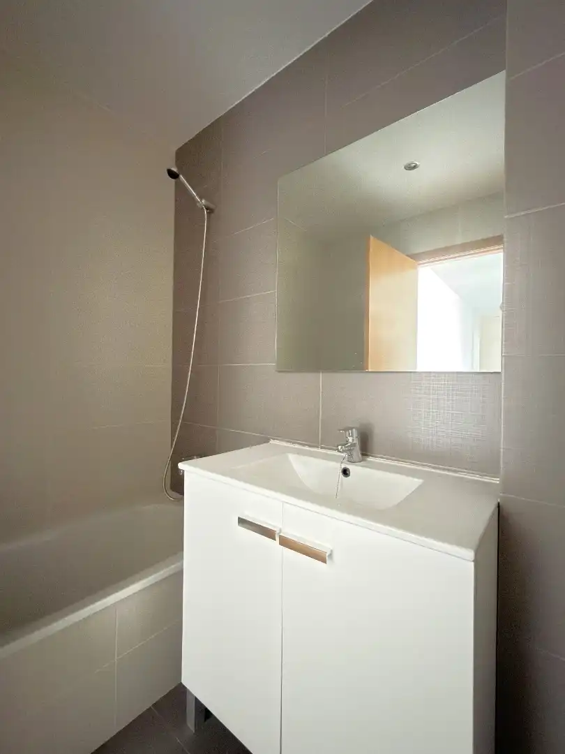 Baño de Piso en venta en Bétera con Horno y Balcón
