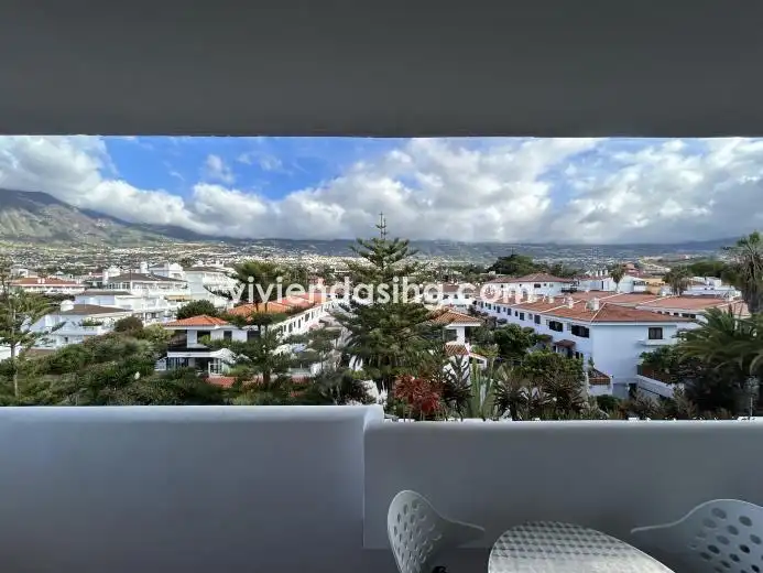 Vista exterior de Piso de alquiler en Puerto de la Cruz con Parquet, Terraza y Amueblado