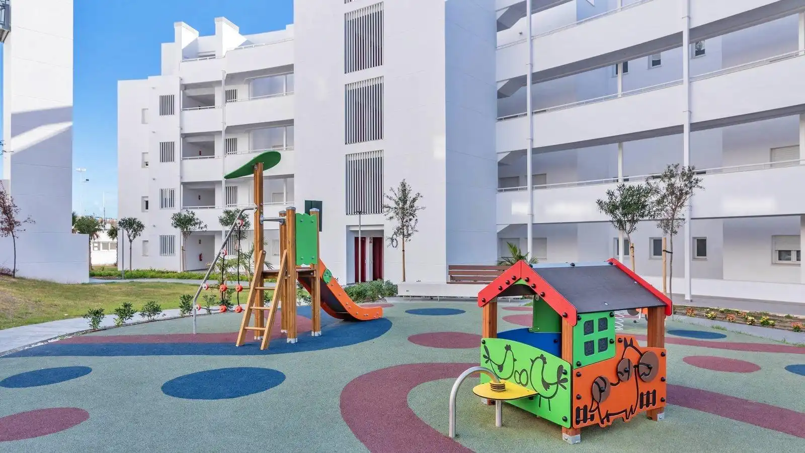 Vista exterior de Piso en venta en Rincón de la Victoria con Aire acondicionado, Calefacción y Jardín privado