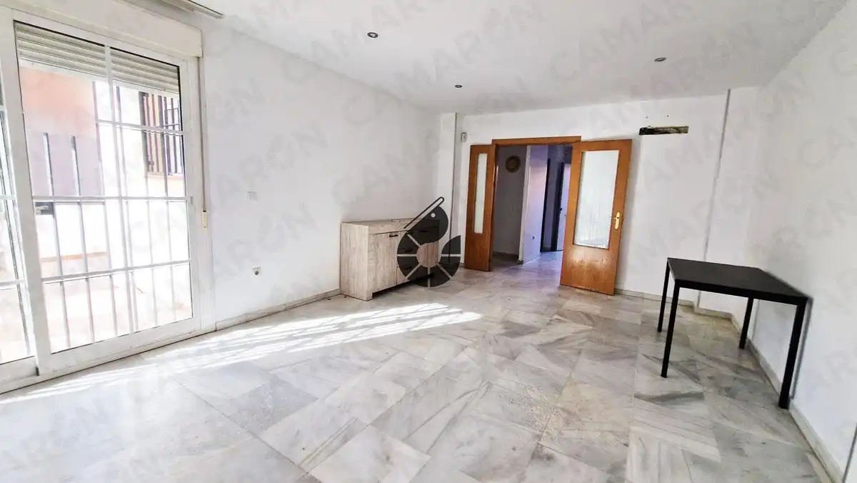 Casa adosada en venda en Coria del Río amb Jardí privat, Terrassa i Alarma
