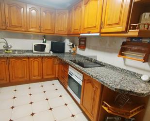 Kitchen of Flat for sale in Mérida  with Terrace and Furnished
