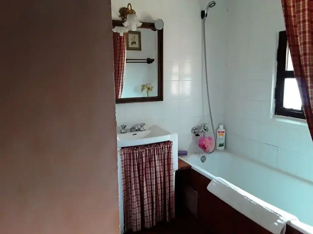 Baño de Finca rústica en venta en Trujillo con Aire acondicionado, Calefacción y Jardín privado