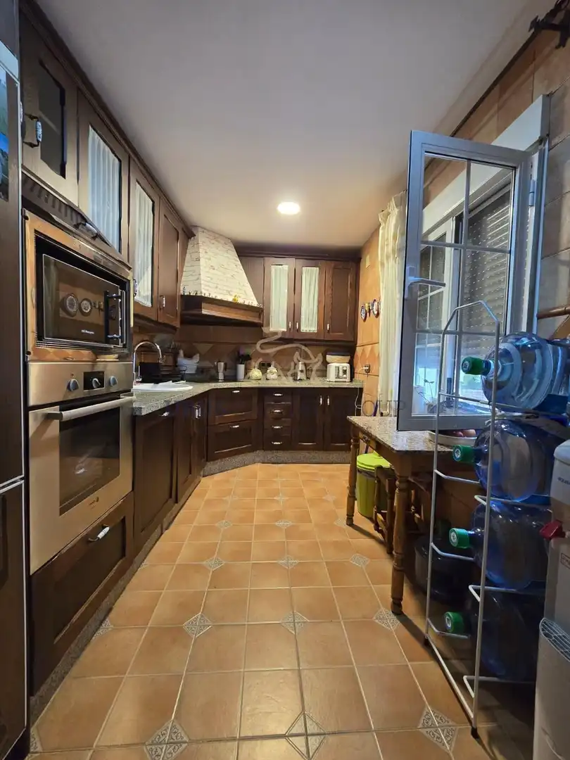 Cocina de Casa adosada en venta en La Victoria con Aire acondicionado, Calefacción y Jardín privado