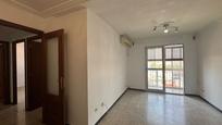 Flat for sale in Sta. Aurelia - Cantábrico - Atlàntico - La Romería, Cerro - Amate,  Sevilla Capital, imagen 1