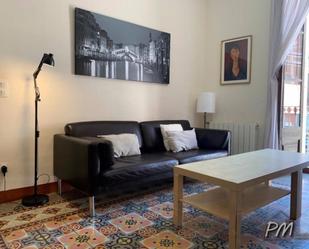 Sala d'estar de Pis de lloguer en Girona Capital amb Aire condicionat, Terrassa i Balcó