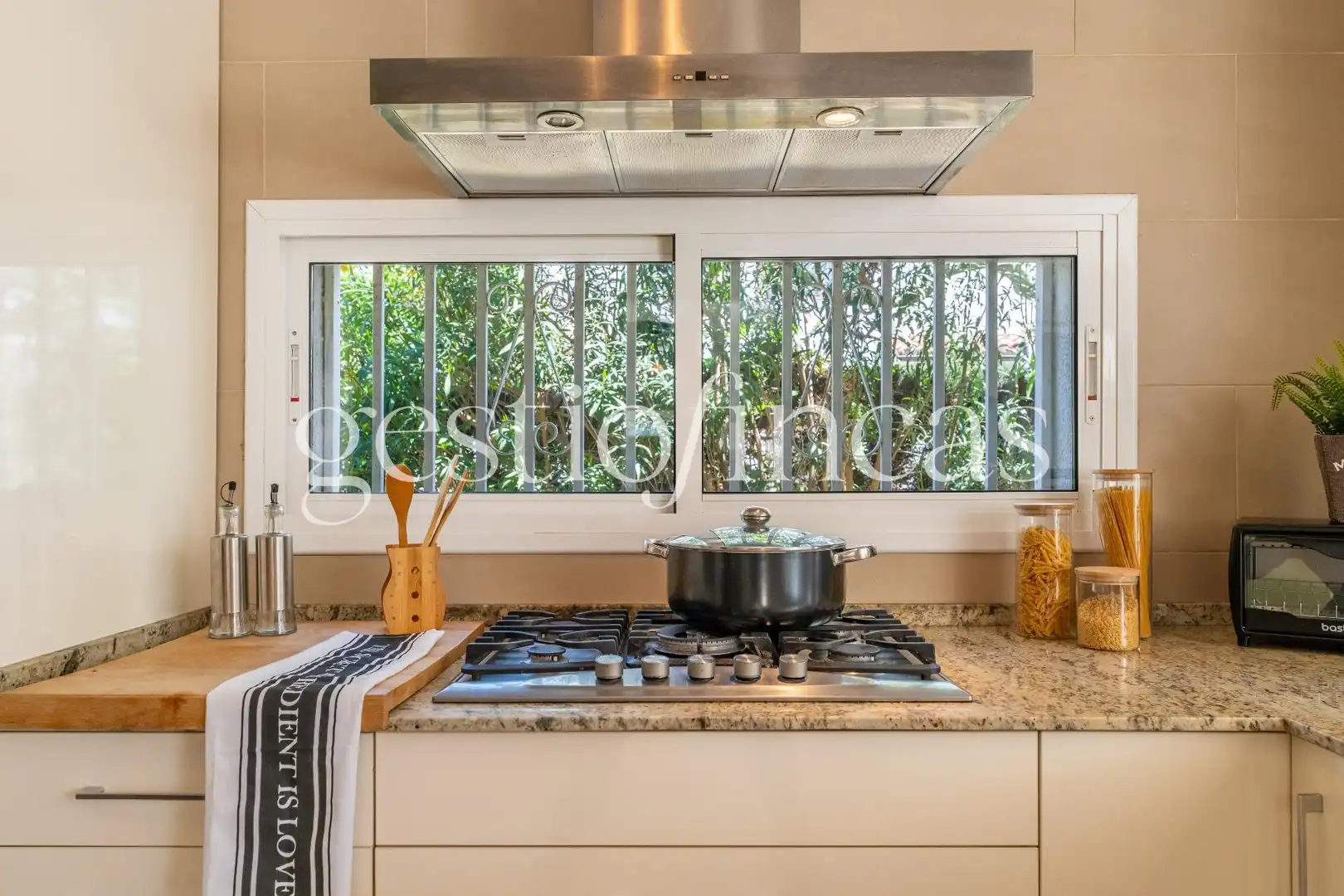Cocina de Casa o chalet en venta en Cambrils con Aire acondicionado, Calefacción y Jardín privado