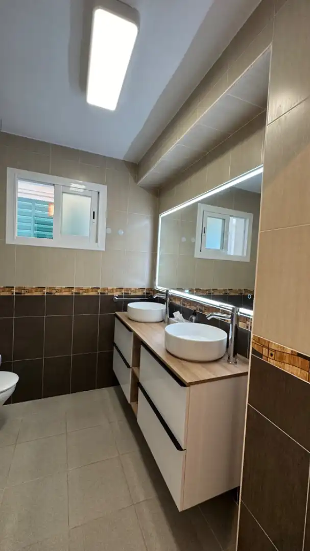 Piso con ascensor en venta en Calle Gregal 1, imagen 9