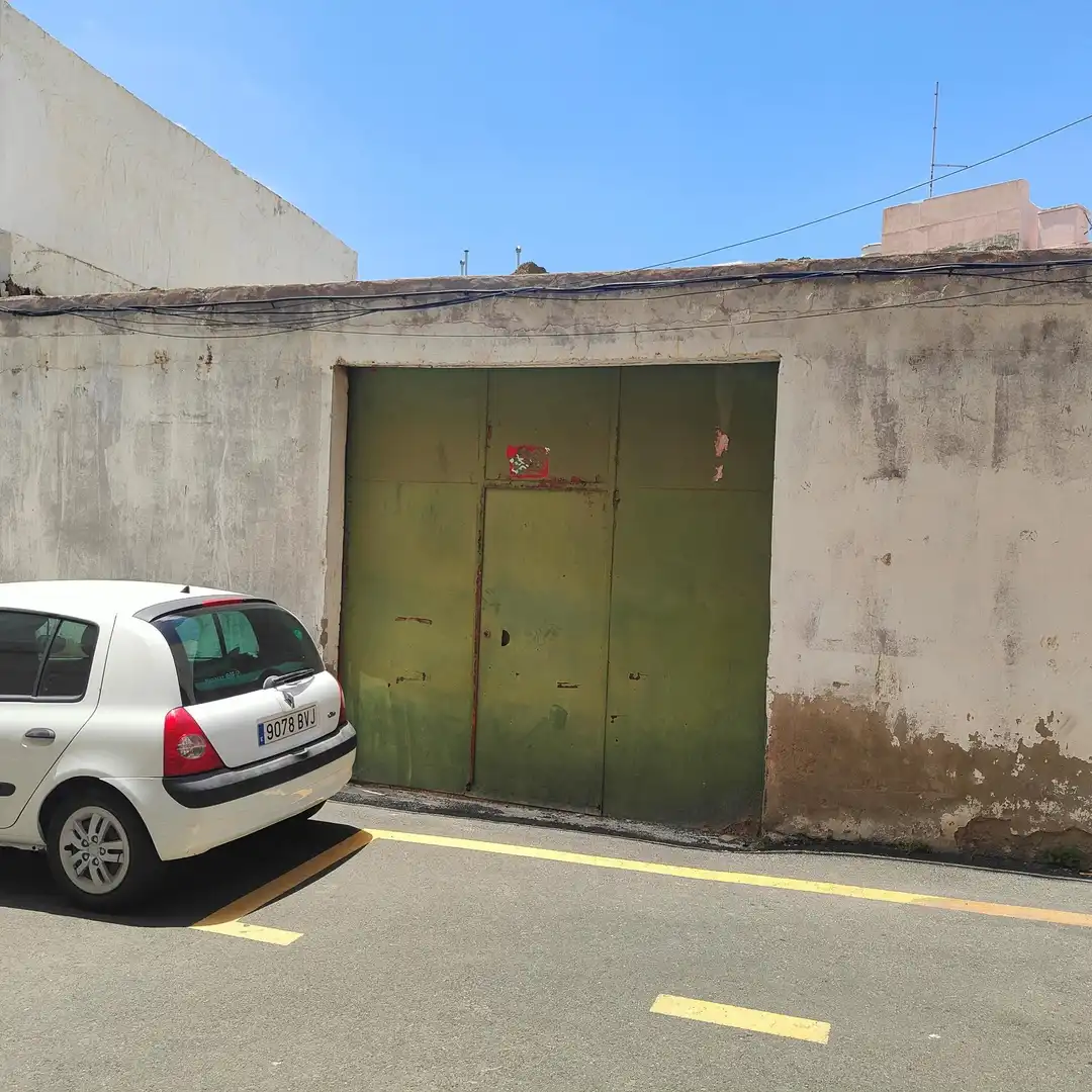 Residential land for sale in Calle Calle Veintinueve de Abril, imagen 3