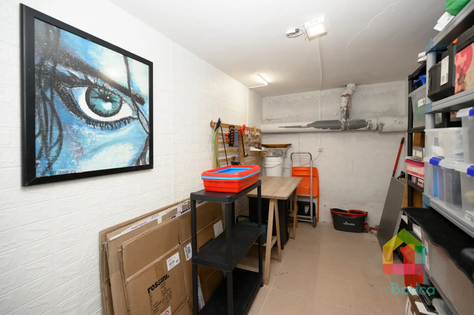 Flat for sale in Gerindote  with Air Conditioner, Heating and Oven