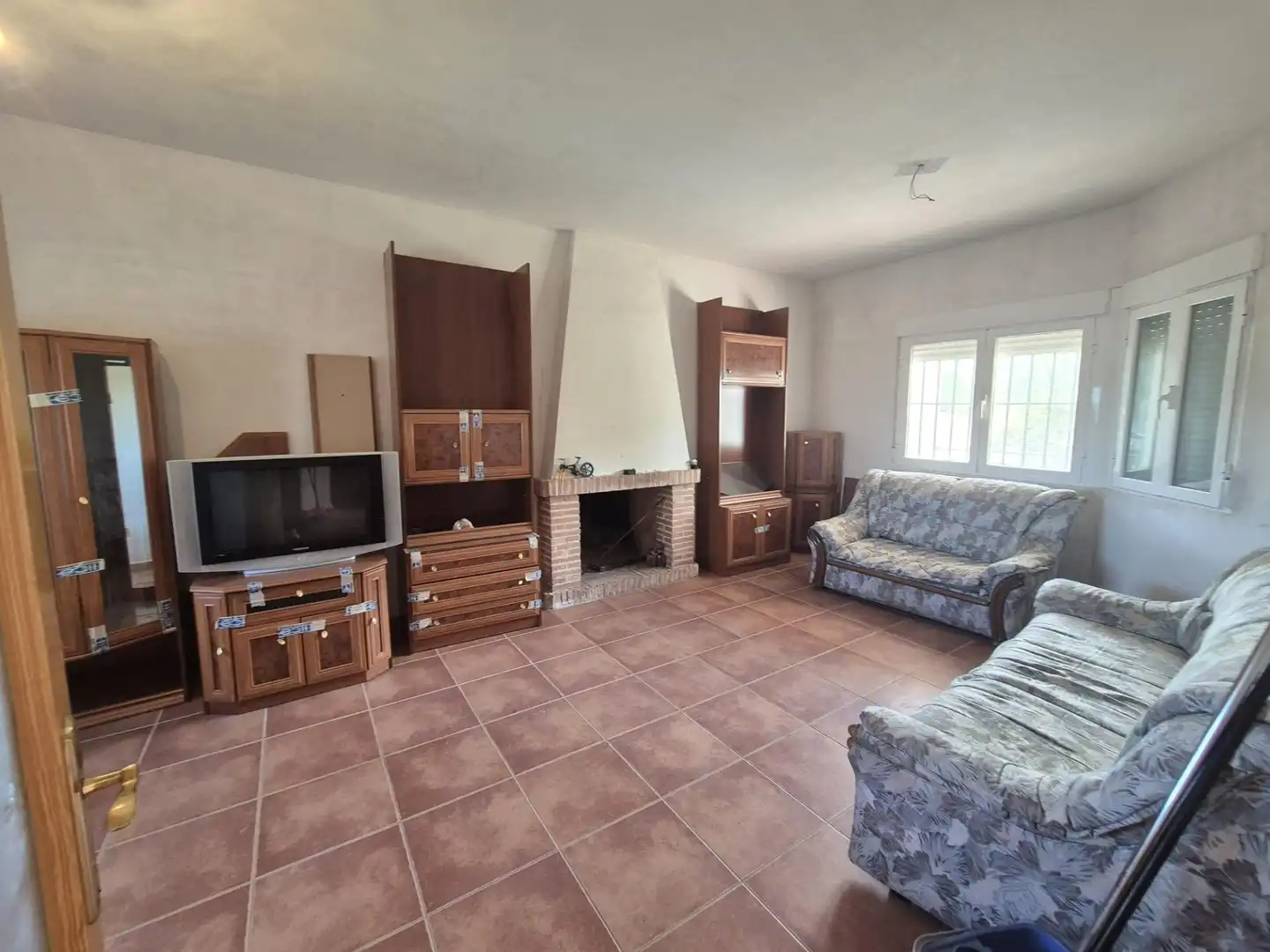 Living room of Houses for sale in El Casar de Escalona  with Heating, Terrace and Swimming Pool