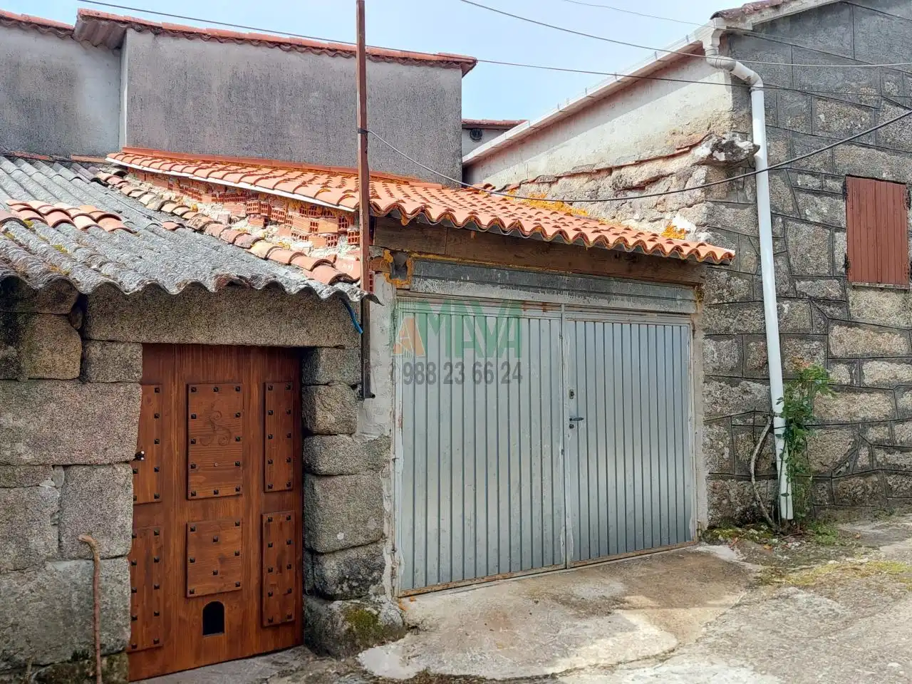 Exterior view of Houses for sale in O Pereiro de Aguiar   with Private garden