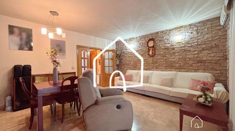 Foto 5 de Casa adosada en venta en Centre, Viladecans