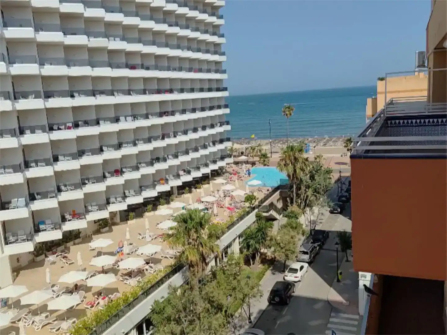 Dormitori de Pis en venda en Fuengirola amb Aire condicionat i Balcó