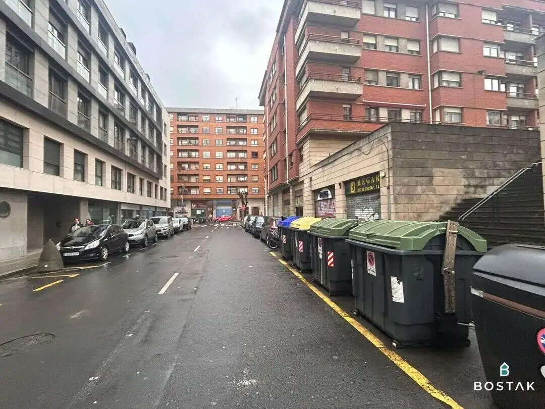 Aparcament de lloguer a Jon Arróspide Kalea, imagen 2