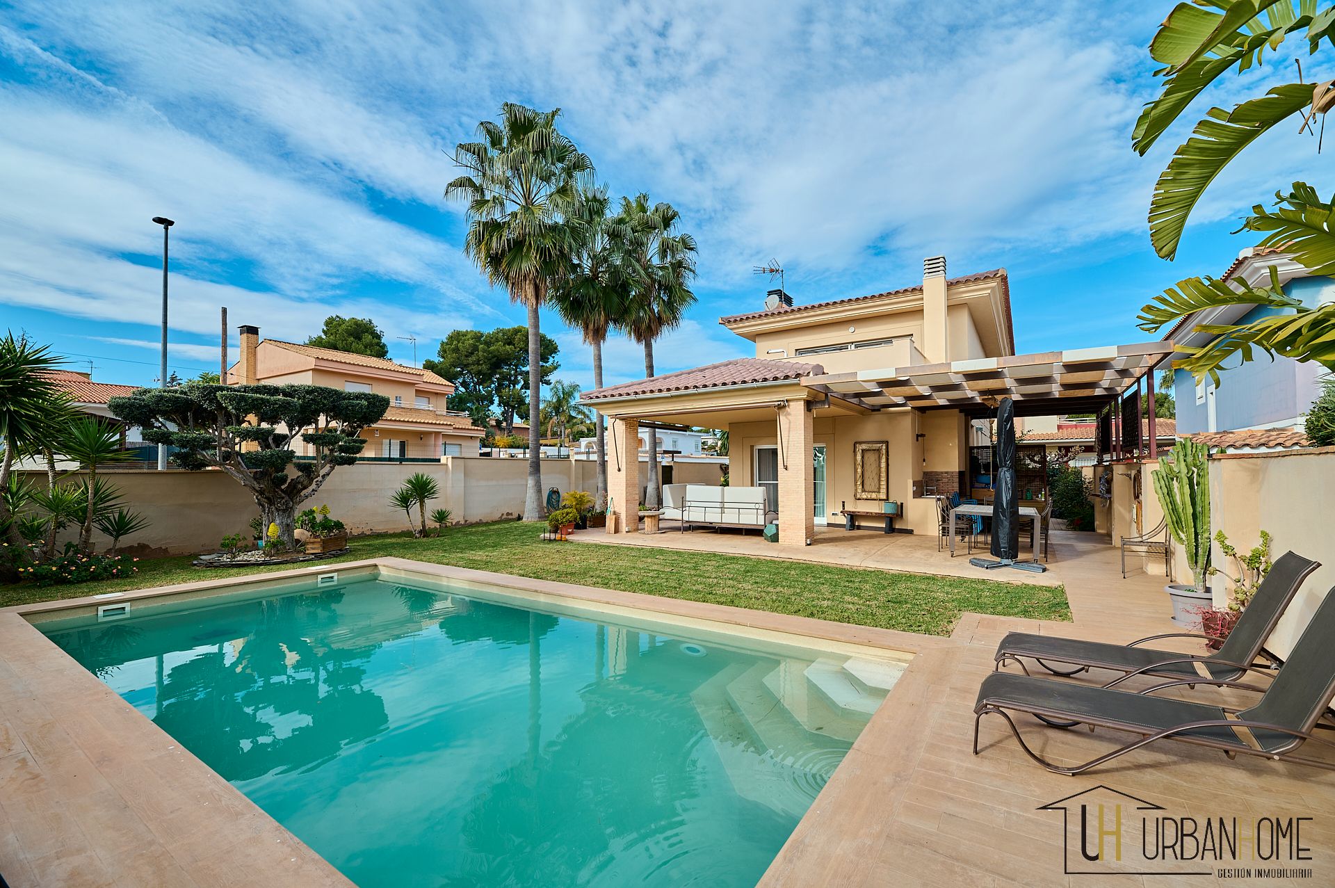 Piscina de Casa o xalet en venda en Bétera amb Aire condicionat, Calefacció i Jardí privat