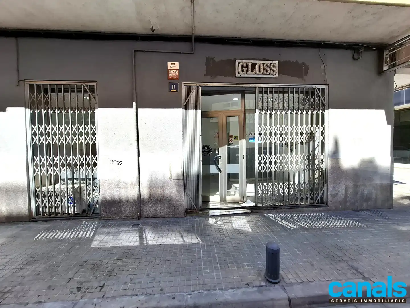 Local de lloguer en Cerdanyola del Vallès amb Aire condicionat, Calefacció i Parquet