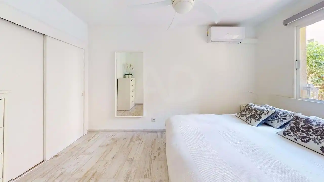 Bedroom of Flat for sale in Pollença  with Air Conditioner, Terrace and Swimming Pool