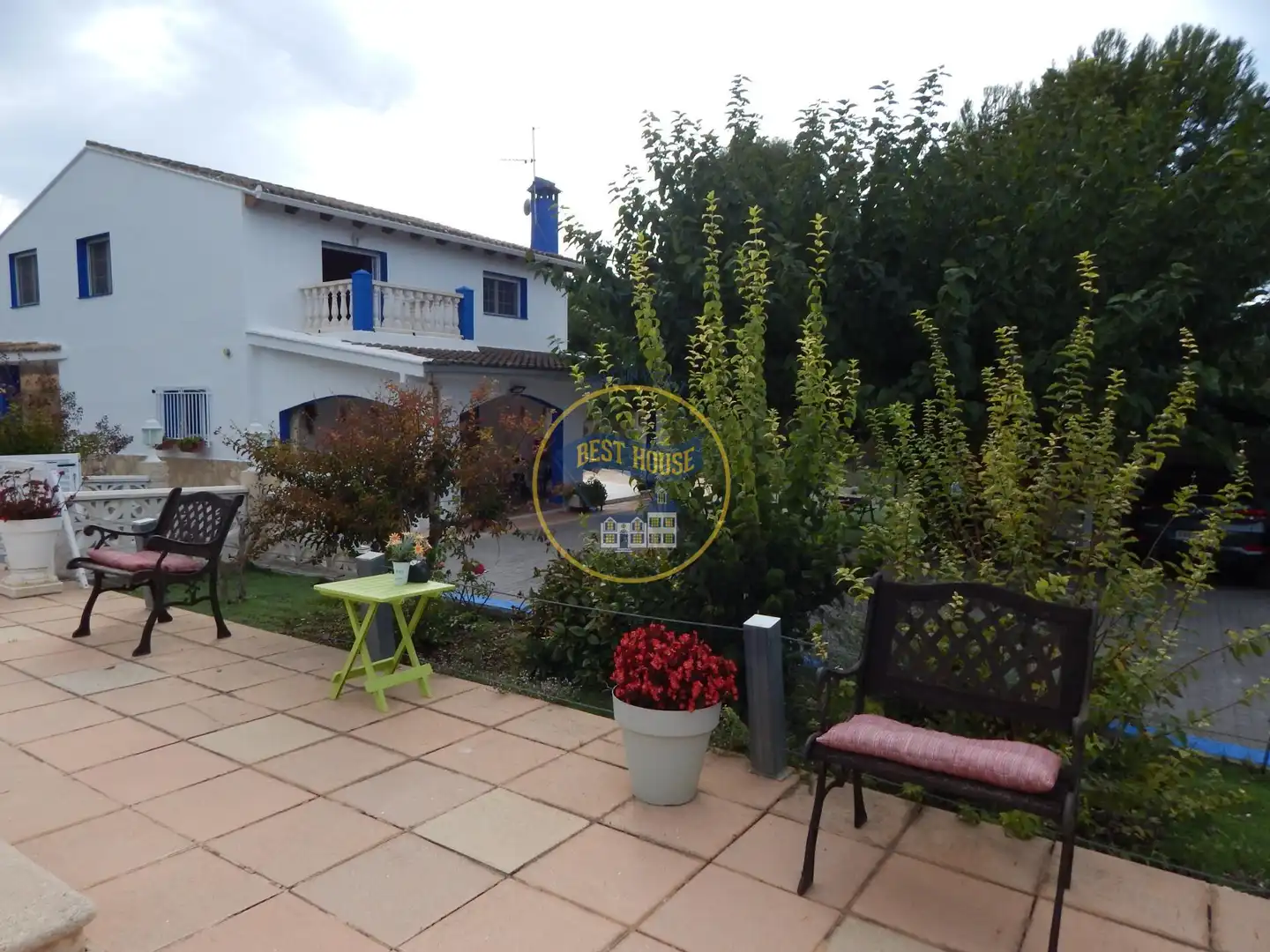 Vista exterior de Casa o xalet en venda en Ontinyent amb Calefacció, Jardí privat i Terrassa
