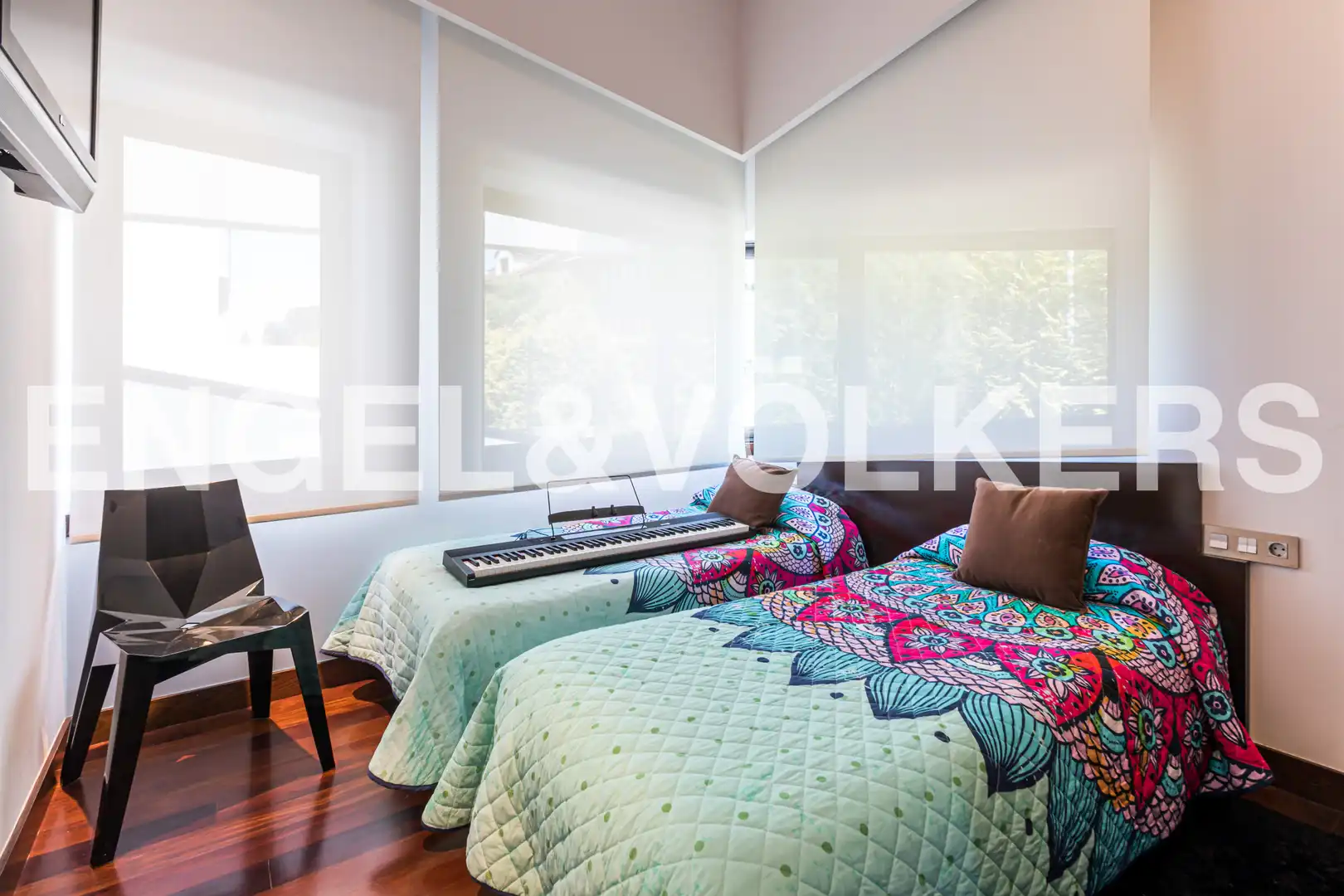 Habitación de Casa o chalet en venta en Gijón  con Calefacción, Parquet y Trastero