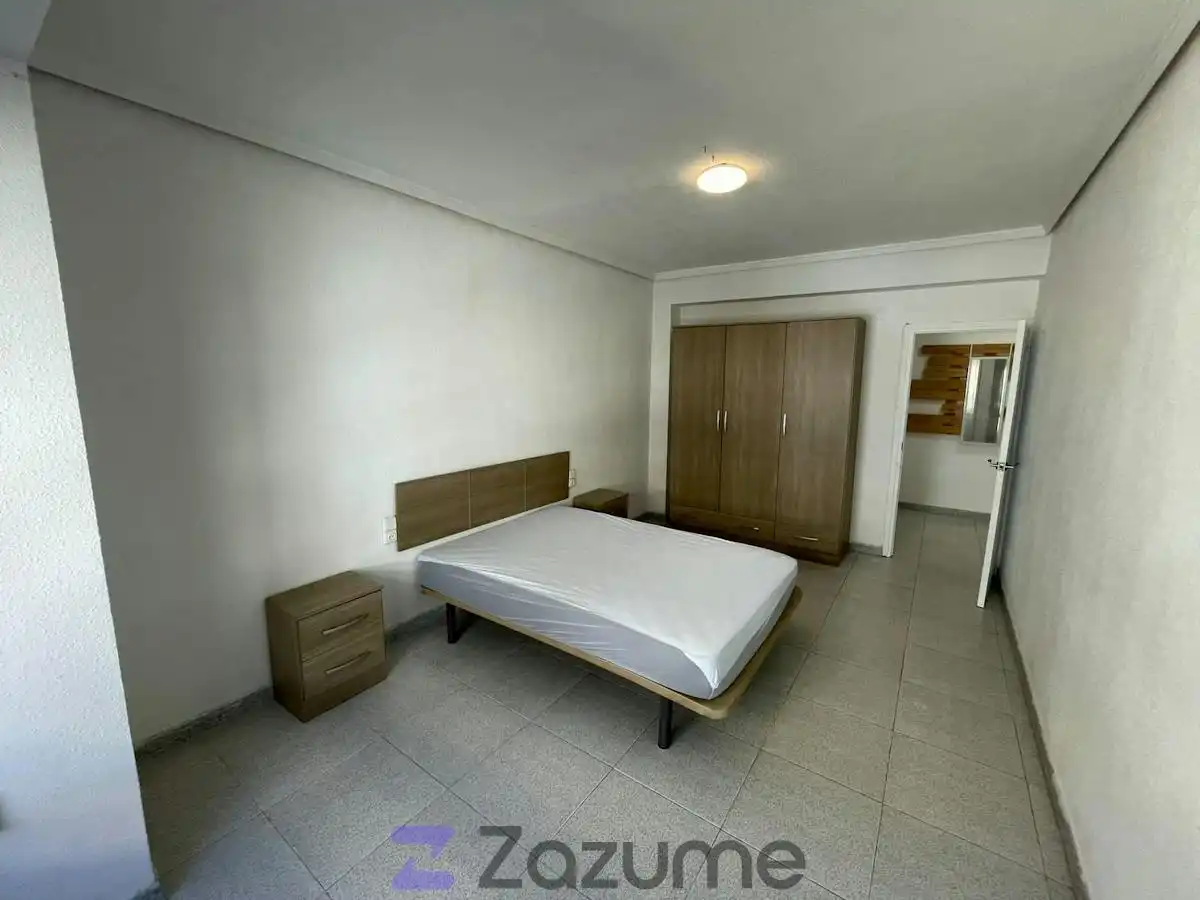 Schlafzimmer von Wohnung zur Miete in Ontinyent mit Klimaanlage, Abstellraum und Möbliert