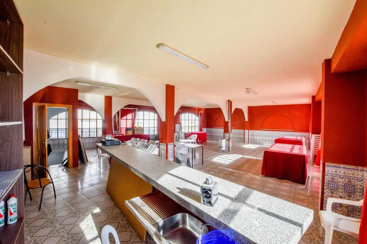 Edificio en venta en Taberno