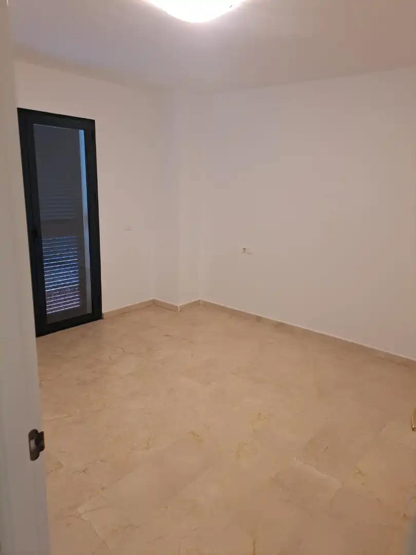 Schlafzimmer von Einfamilien-Reihenhaus zum Verkauf in Manilva mit Privatgarten und Gemeinschaftspool