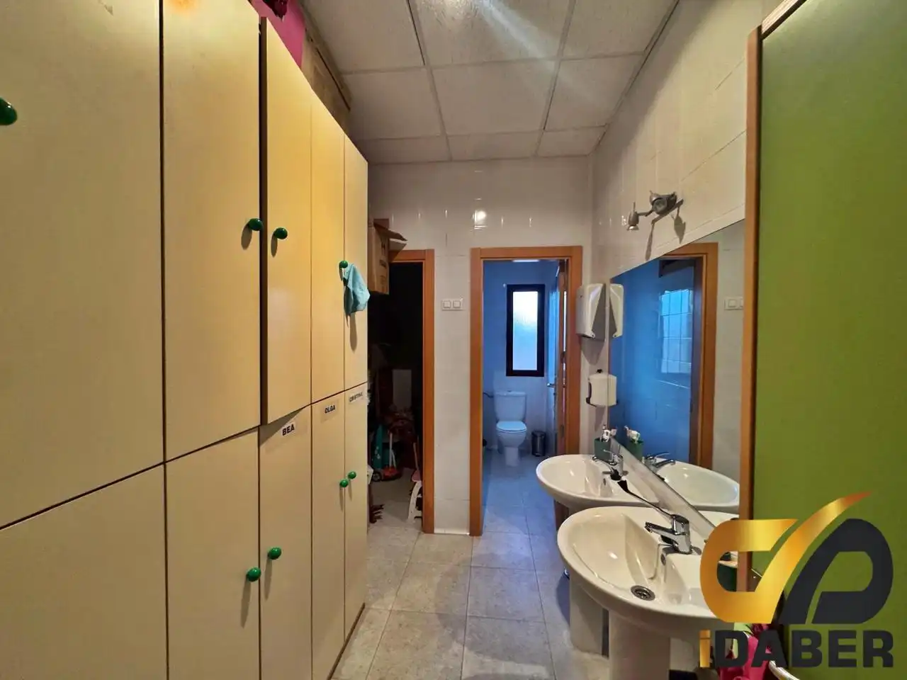 Edificio en venta en Carranque