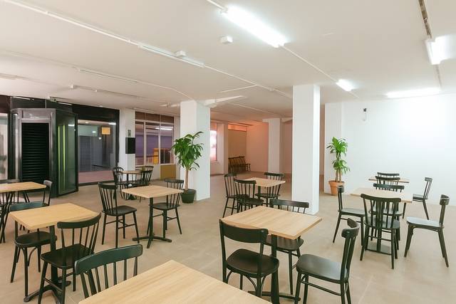 Local comercial en Venta en Calle Garcilaso en La Alhóndiga