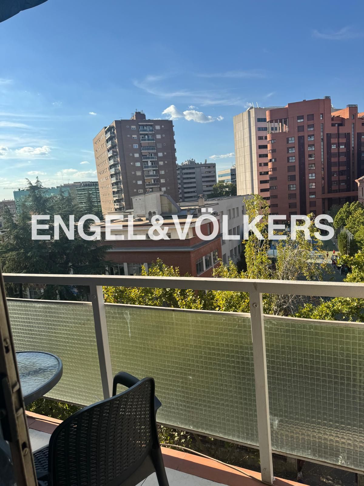 Exterior view of Apartment for sale in  Madrid Capital  with Air Conditioner, Heating and Parquet flooring