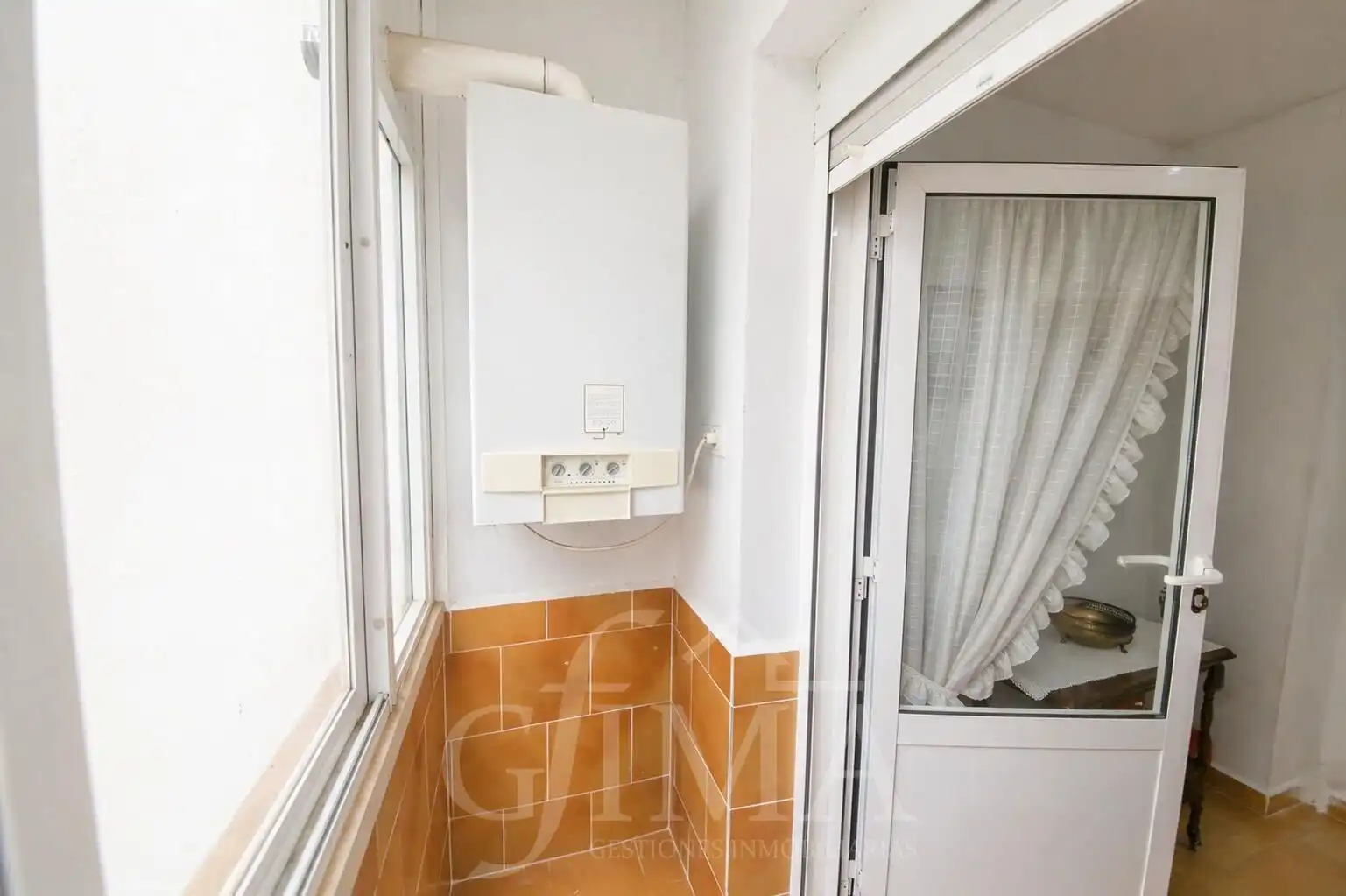 Bany de Dúplex en venda en Tomelloso amb Aire condicionat, Terrassa i Traster