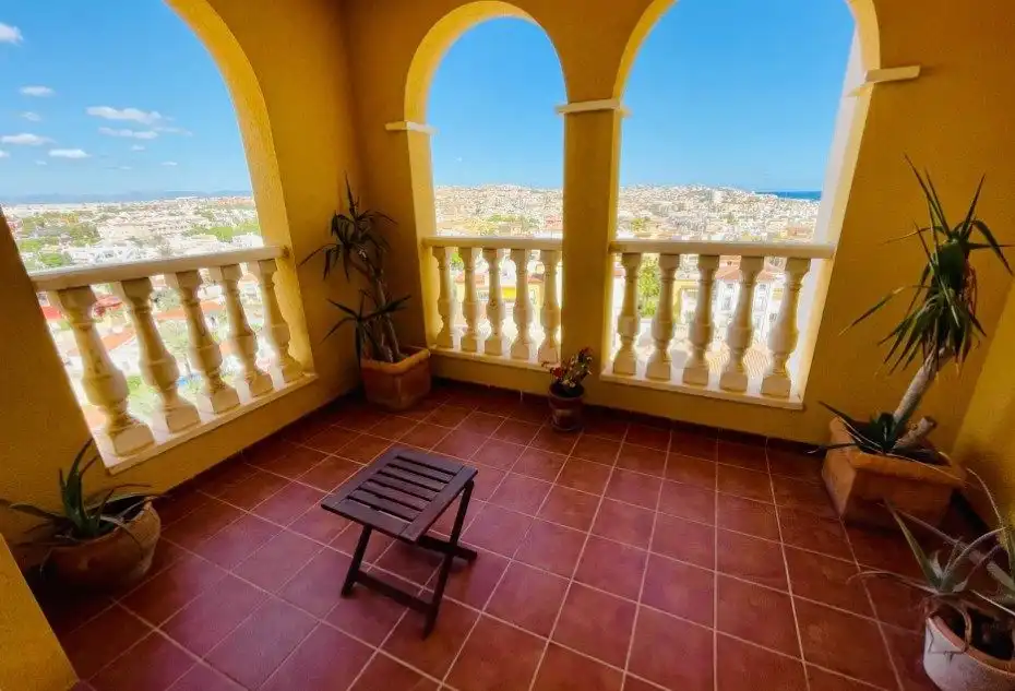 Apartamento con piscina en venta en Zona Carrefour - Urbanizaciones, imagen 10